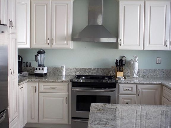 2nd image of 13602 Cedar Creek Ct