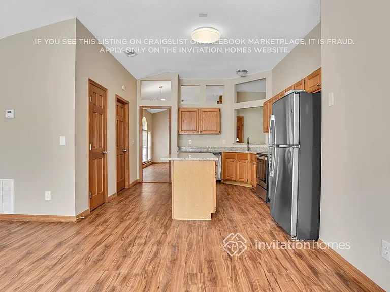 10411 Myakka Dr — Photo 9