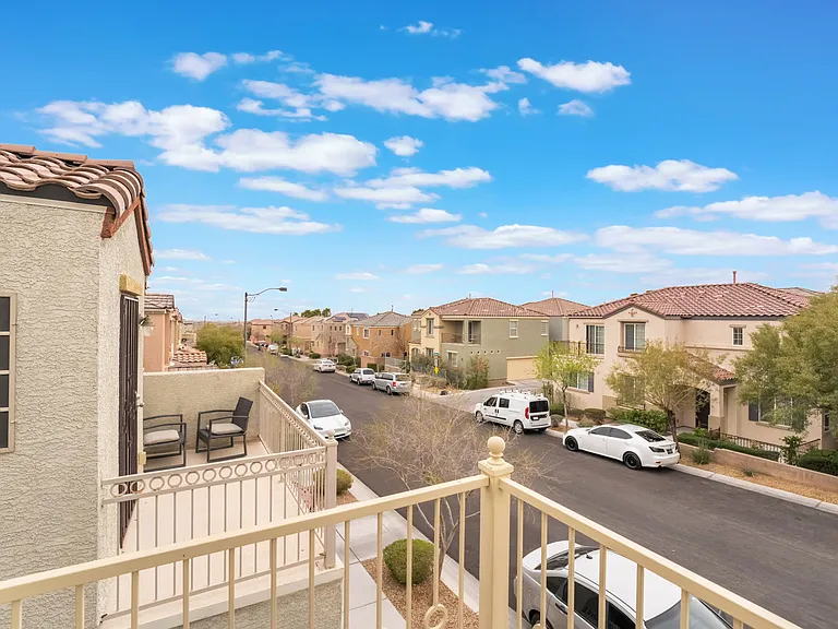 9132 Gabardine Ave — Photo 23