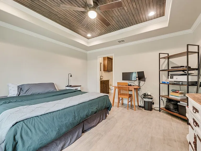 2601 Houston Ct — Photo 19