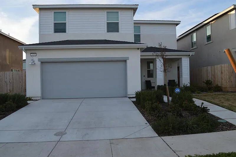 2459 Robledo Way