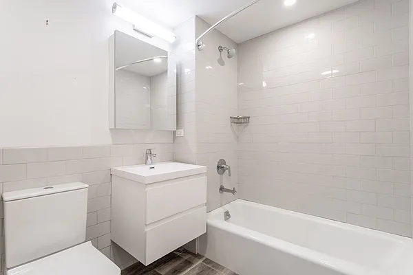 Rented by Bond New York | media 7