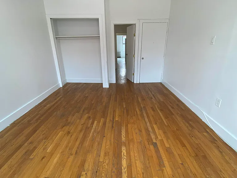 446 3rd Ave #3L — Photo 1