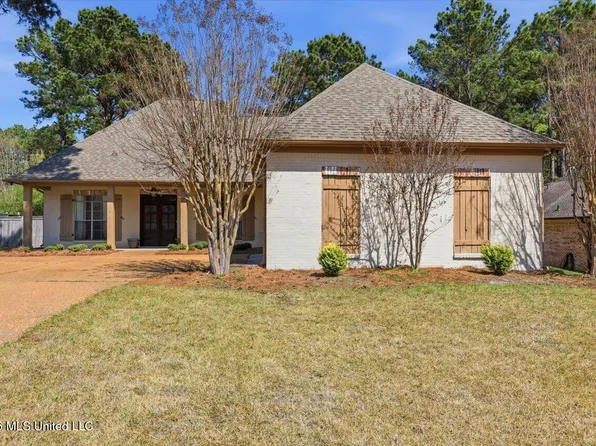 132 Hartfield Dr, Madison, MS 39110