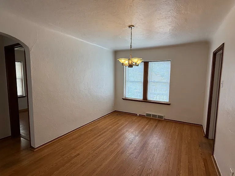 5208 Weber Rd — Photo 4