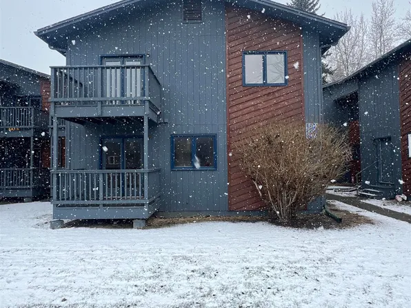 1018 Dogwood St APT 204, Fairbanks, AK 99709