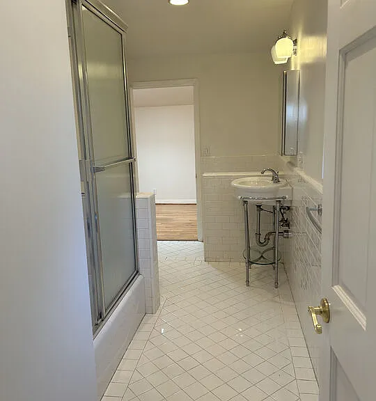 8711 Sherwood Dr — Photo 15