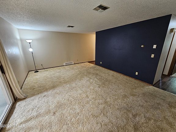 5th image of 2501 26th Ave S APT 27
