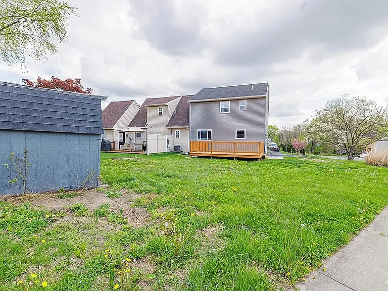 452 Daisy Ln #452 — Photo 34