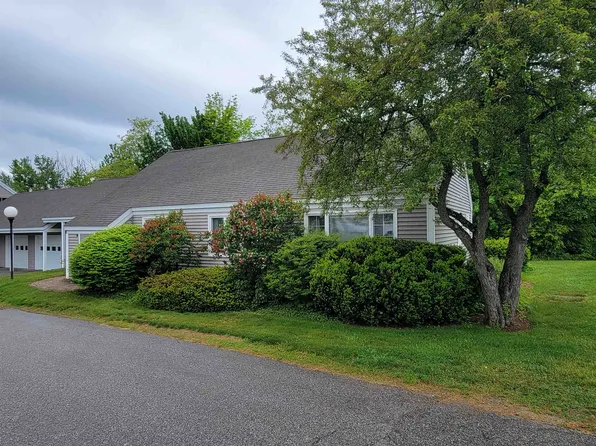 36 Hilltop Place, New London, NH 03257