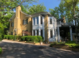 245 High Dr, Huntington, WV 25705