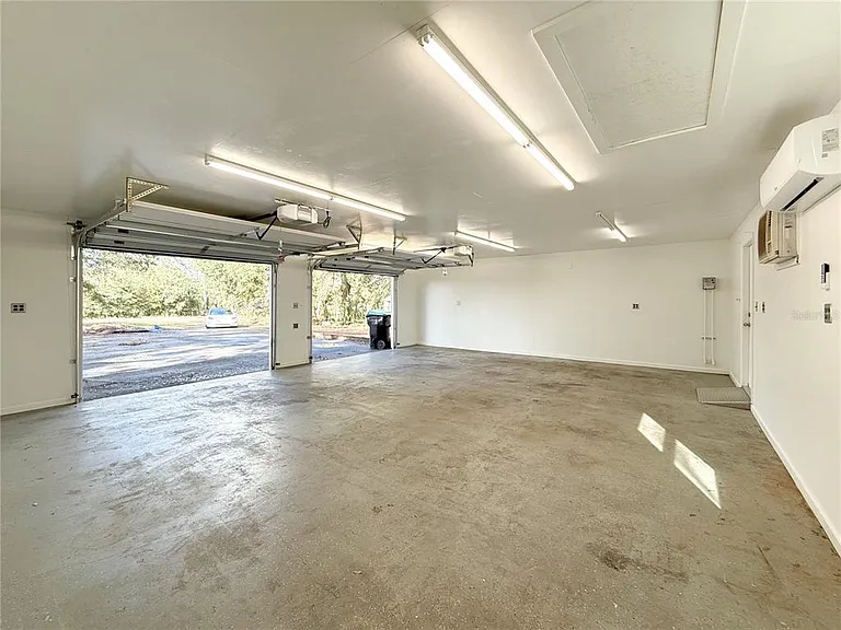 2827 Sanctuary Ln — Photo 53