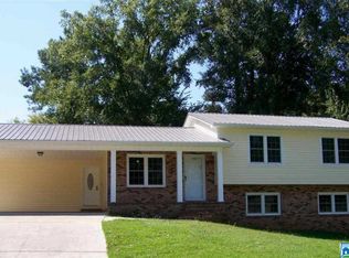 810 Shady Ln, Weaver, AL 36277