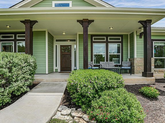 2nd image of 520 Murphy Drive
