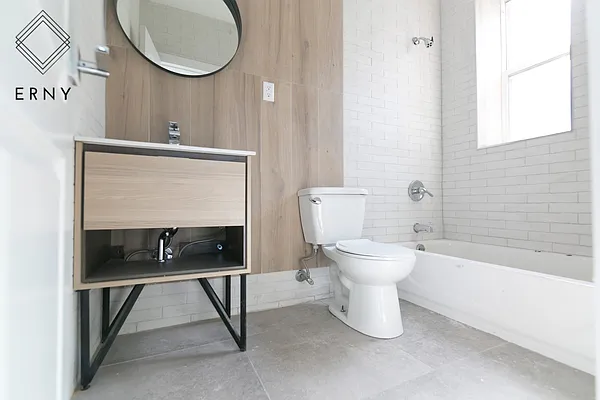 Rented by ERNY LLC | media 9