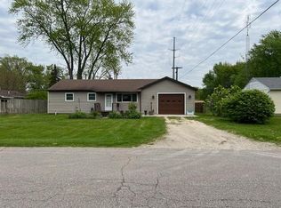 3725 Southfield Dr, Saint Joseph, MI 49085