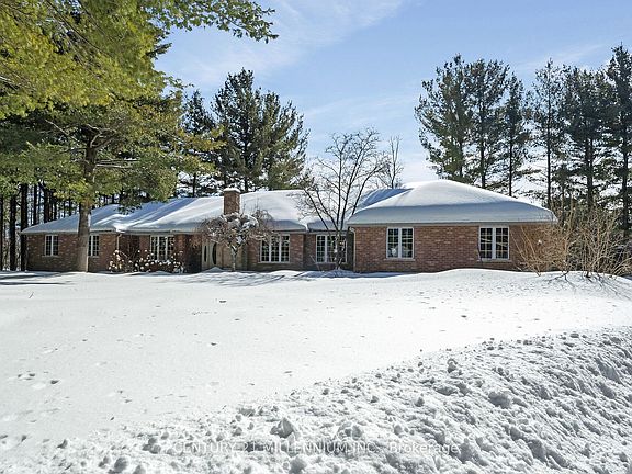 4th image of 41 Pine Ridge Rd