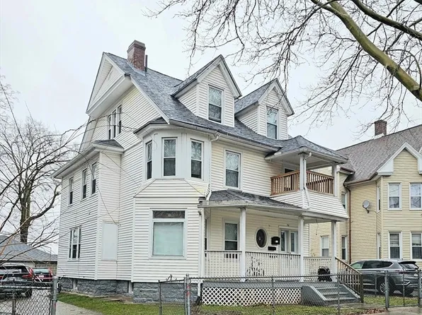 76 Acushnet Ave, Springfield, MA 01105