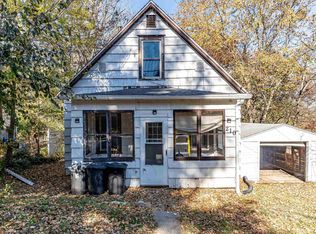 210 Weiman Ave, Bartonville, IL