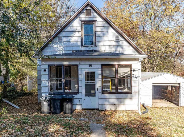 210 Weiman Ave, Bartonville, IL 61607