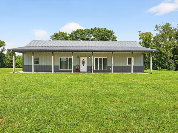 1230 S Iron Mountain Rd, Bloomfield, IN 47424