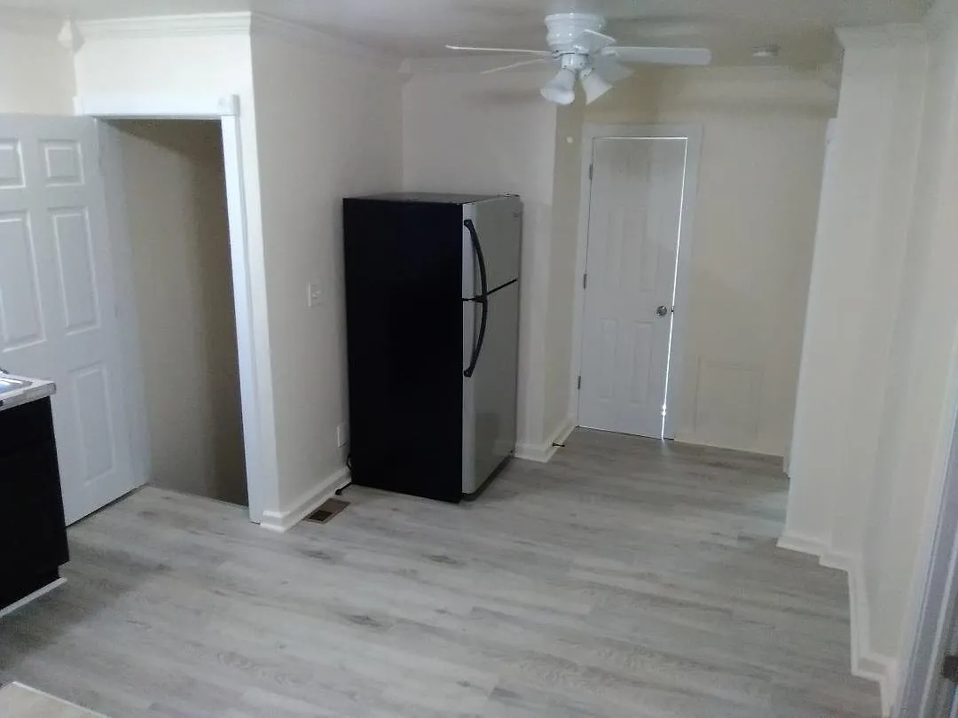 3 bed, 959 sqft, $1,500 — Photo 4