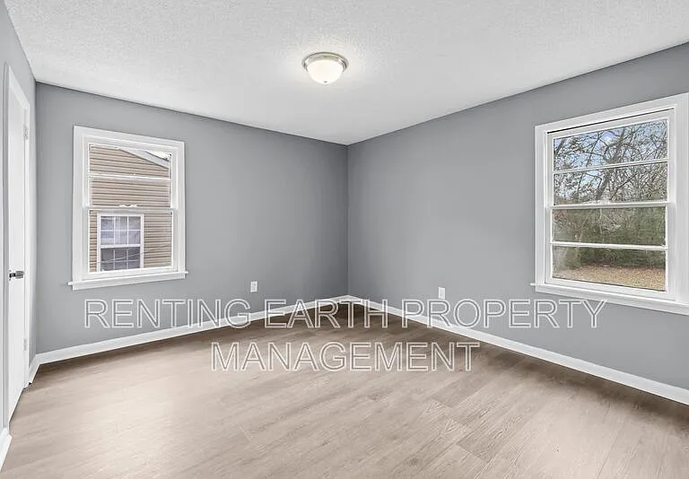 7216 Paris Ave — Photo 11