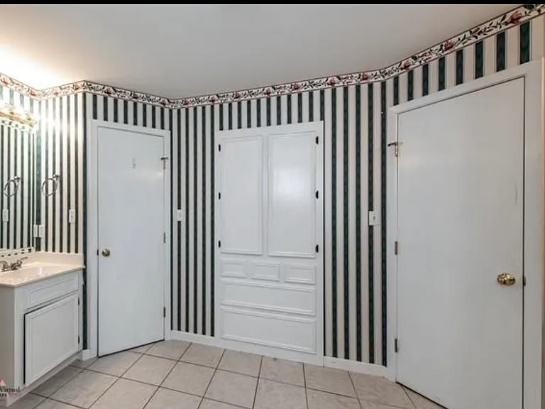2407 Arlington Pl — Photo 26