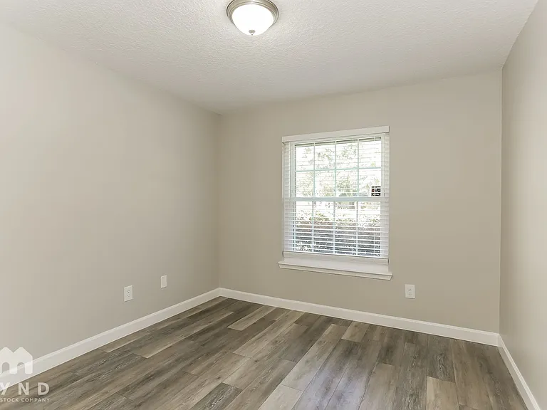 4350 Jiggermast Ave — Photo 13