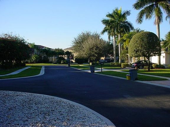 3rd image of 6445 La Gorce Ct