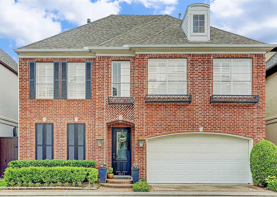 1st image of 3211 N Pemberton Circle Dr