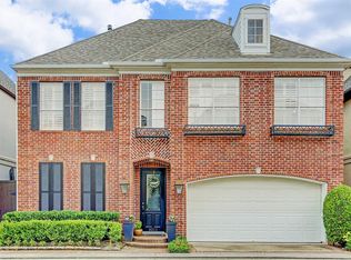 3211 N Pemberton Circle Dr, Houston, TX 77025