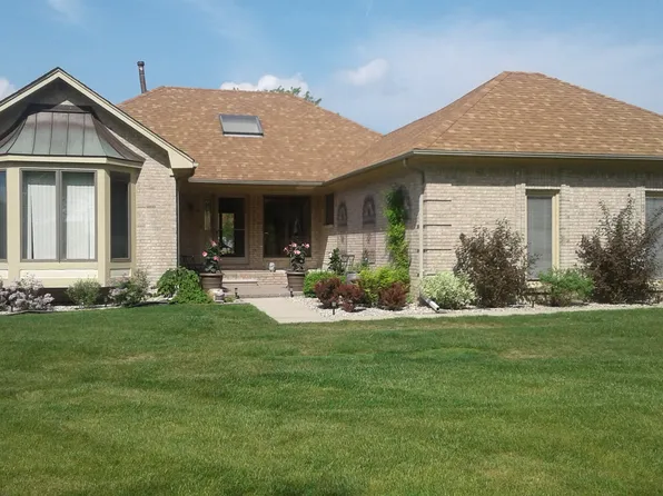 49937 Miller Ct, Chesterfield, MI 48047
