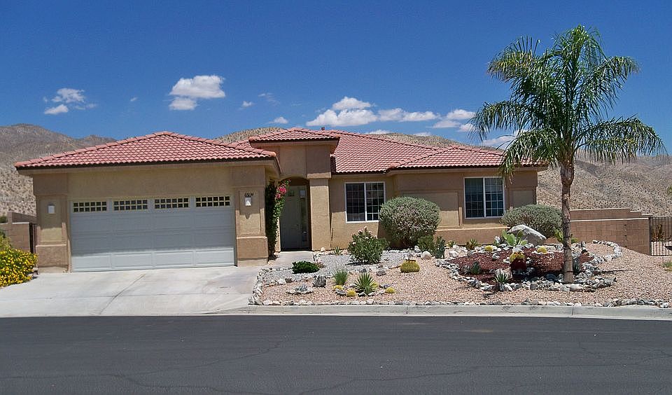 1st image of 65134 N Cliff Cir