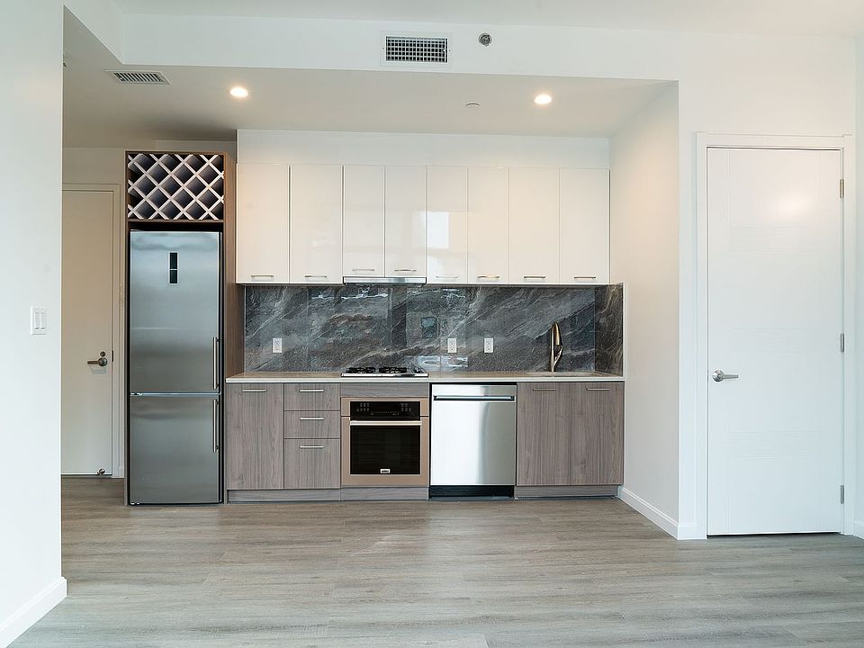 1st image of 111 Mulberry St #6E