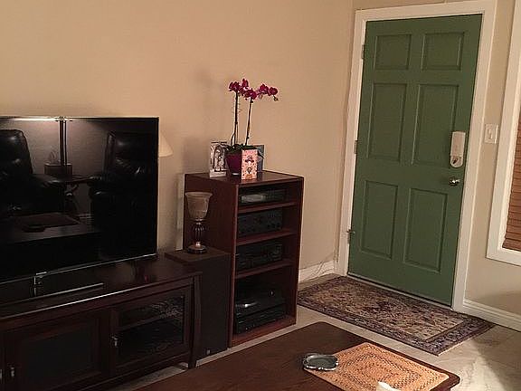 3rd image of 417 N Laurel Ave