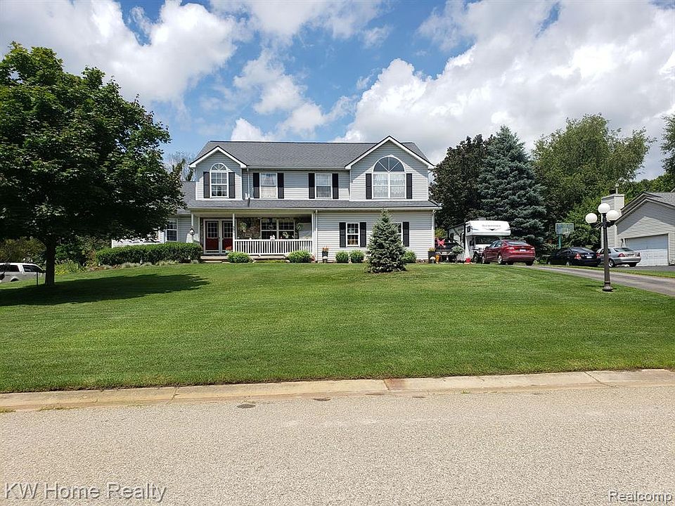 3940 Forest Edge Dr, Commerce Township, MI 48382 Zillow