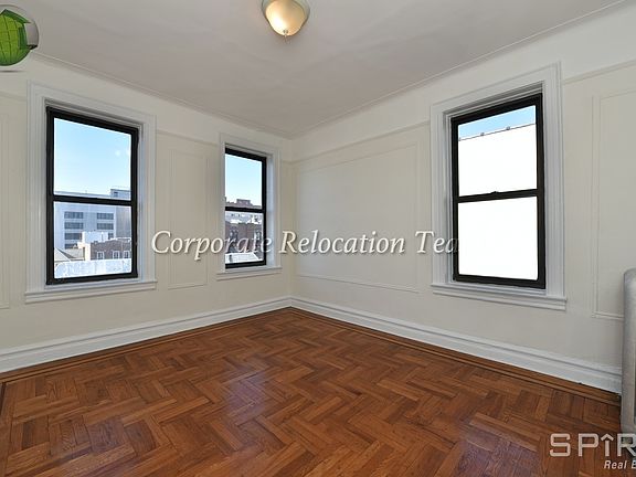 5th image of 31-50 33rd St #7D