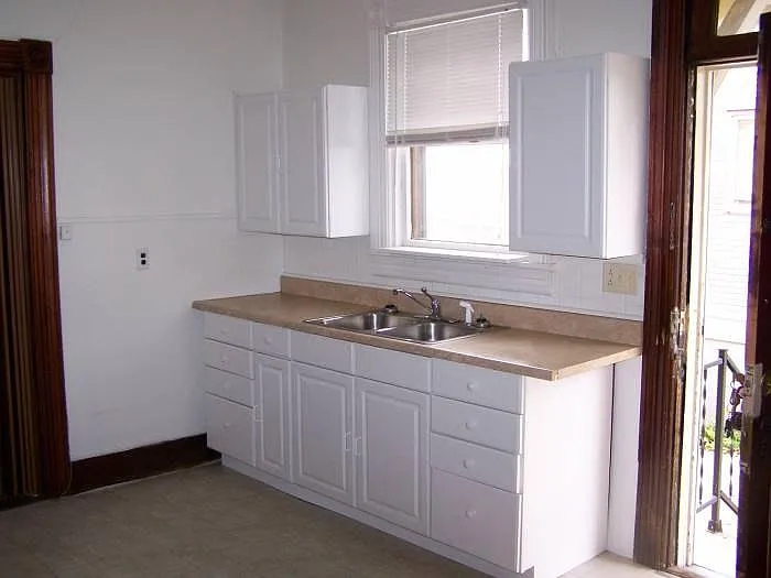 1 bed, 700 sqft, $695 — Photo 2