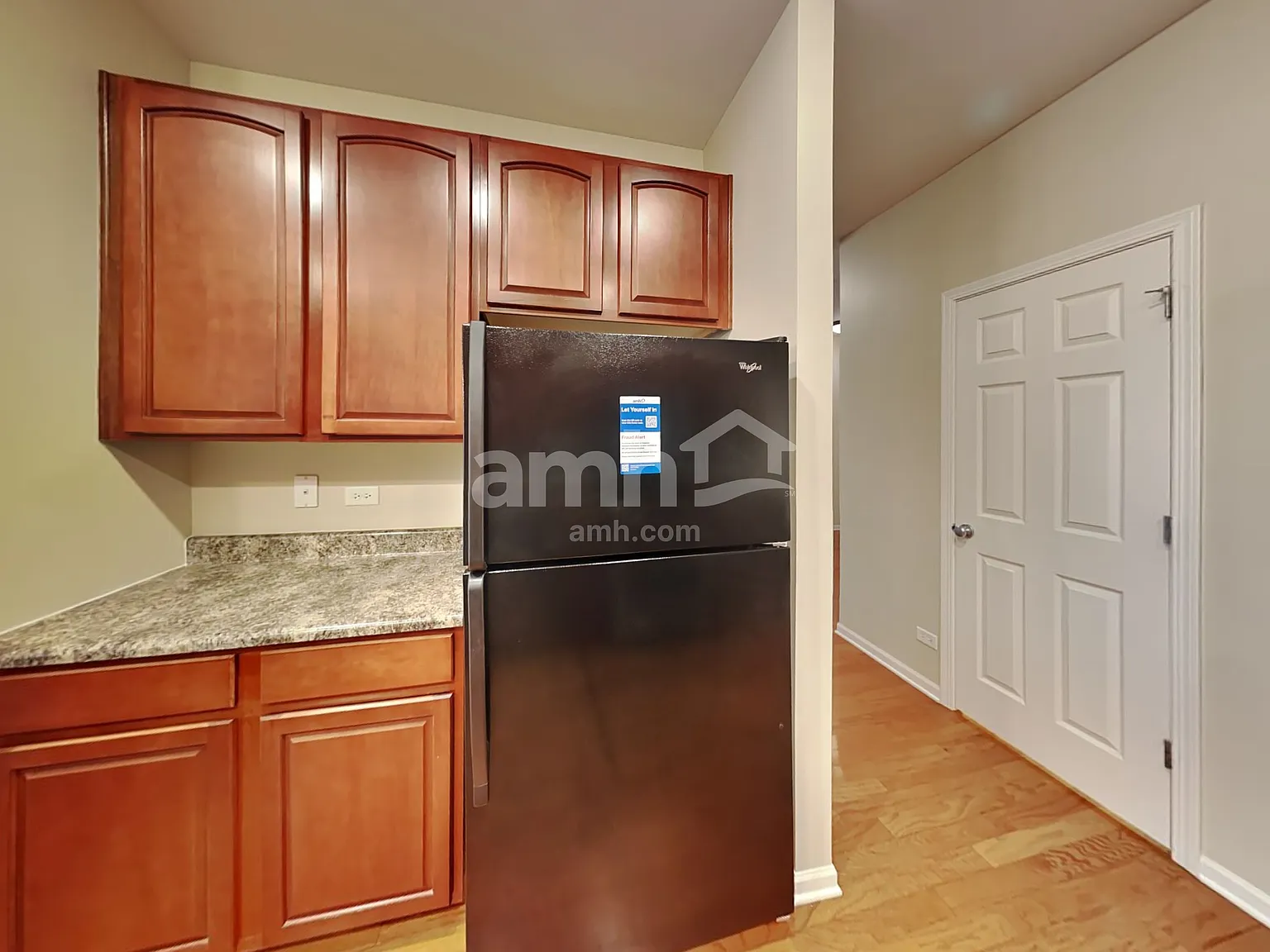 2 bed, 2.5 bath, 1465 sqft, $2,415 — Photo 4