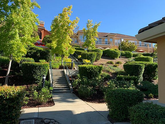 4th image of 2158 Silver Hollow Ct