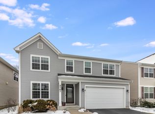 5767 Oak Ridge Way, Lisle, IL 60532