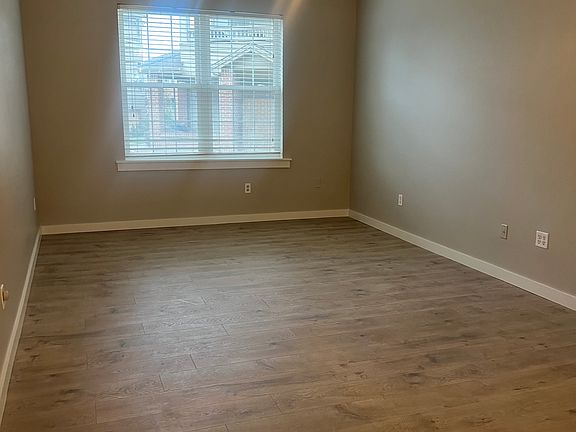 4th image of 12912 Ironstone Way APT 101