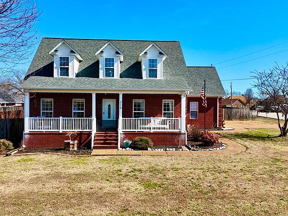 2nd image of 210 Lila Ln