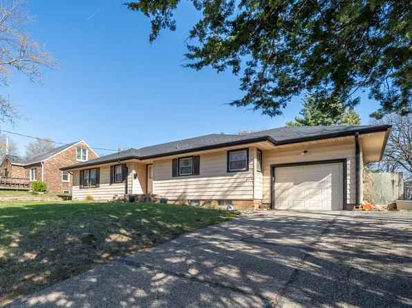 715 Shawnee Ave, Des Moines, IA 50313