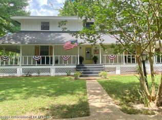 429 Quail Ridge Rd, Senatobia, MS 38668