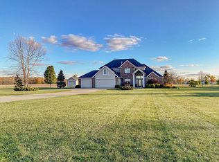 2036 County Road 40, Auburn, IN 46706
