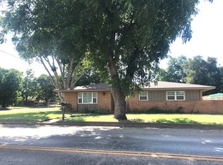 201 5th St NE, Childress, TX 79201
