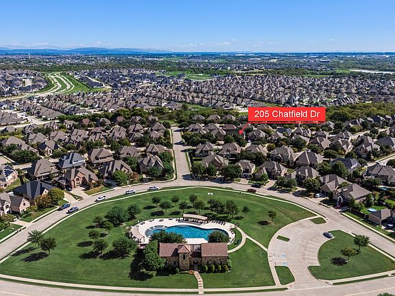 4th image of 205 Chatfield Dr