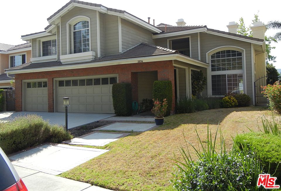 1st image of 2034 Ashington Dr